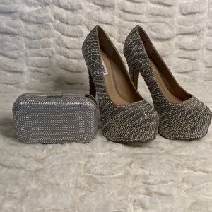 Steve Madden Dyvinal Bling Platform Heels